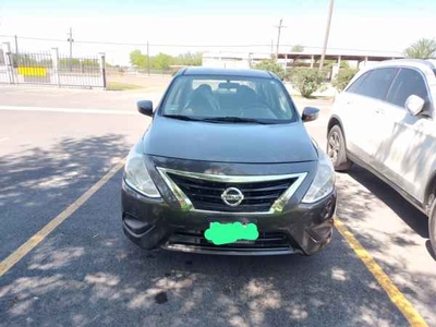 Nissan Versa 2018 4 cil automático mexicano