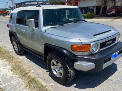 Toyota Fj Cruiser 3p Premium Aa Ee Ra Abs 4x4 At