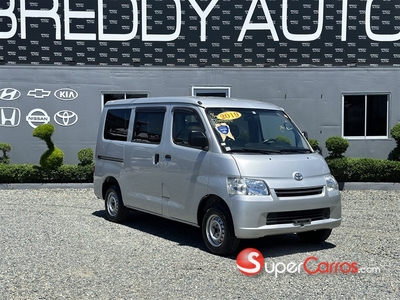 Toyota Town-Ace 2019