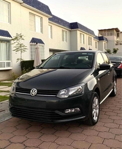 Volkswagen Polo 1.6 At