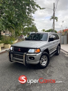 Mitsubishi Montero Sport L S 2002