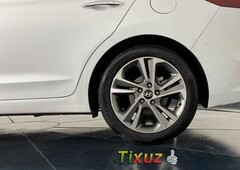 Auto Hyundai Elantra 2017 de único dueño en buen estado