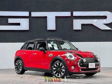 Auto MINI Cooper 2019 de único dueño en buen estado