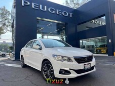 Auto Peugeot 301 2018 de único dueño en buen estado