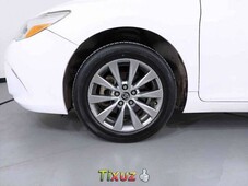 Auto Toyota Camry 2015 de único dueño en buen estado