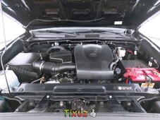 Auto Toyota Tacoma 2017 de único dueño en buen estado
