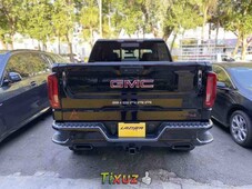 Pongo a la venta cuanto antes posible un GMC Sierra en excelente condicción