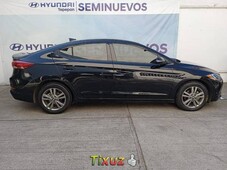 Pongo a la venta cuanto antes posible un Hyundai Elantra en excelente condicción