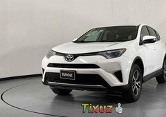 Pongo a la venta cuanto antes posible un Toyota RAV4 en excelente condicción