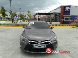 Toyota Camry SE 2015