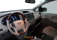 Toyota Sienna 2012 en buena condicción