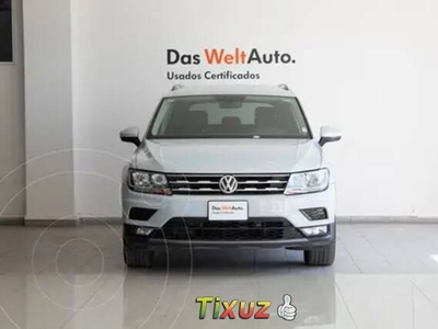 Volkswagen Tiguan Comfortline 5 Asientos Piel