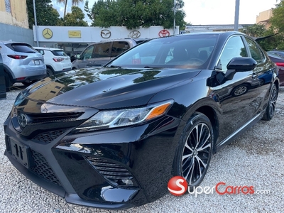 Toyota Camry SE 2018