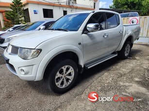 Mitsubishi L 200 2015