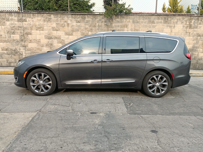 Chrysler Pacifica 3.7 3.6 At