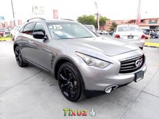 Auto Infiniti QX70 2015 de único dueño en buen estado