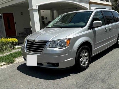 Chrysler Town & Country Touring Equipada