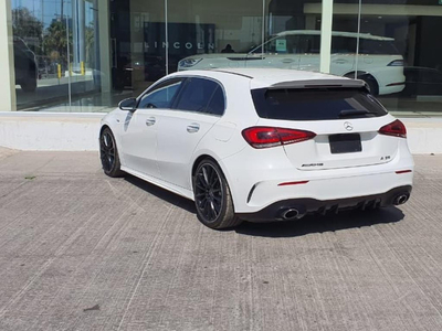 Mercedes-Benz Clase CLA 2.0 45 Amg At
