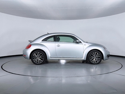 Volkswagen Beetle 2.5 ALLSTAR MT Hatchback 2016