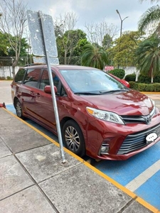 Toyota Sienna 3.5 Xle At