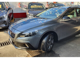 VOLVO V405 PTS. HB, CROSS COUNTRY, T4, MOMENTUM, 2.0T., TA 8, PIEL, QP, DVD, BI-XENÓN, RA-18, 4X4