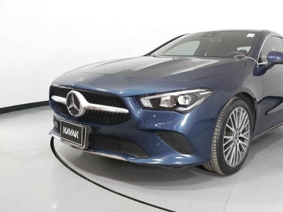 Mercedes Benz CLA 200