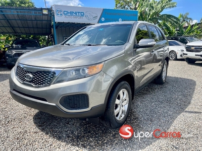 Kia Sorento LX 2012