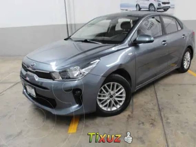 Kia Rio Sedán LX Aut