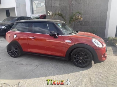 Quiero vender urgentemente mi auto MINI Cooper S 2017 muy bien estado