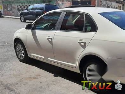 Vendo un carro Volkswagen Bora 2006 excelente llámama para verlo