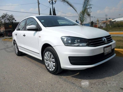 Volkswagen Vento 4p Highline L4/1.6 Aut