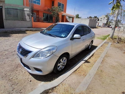 Nissan Versa 1.6 Advance 5vel Mt