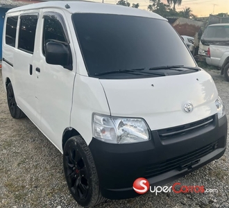 Toyota Town-Ace 2015