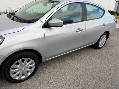 Nissan Versa 1.6 Sense Mt