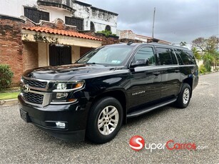 Chevrolet Suburban LT 2018