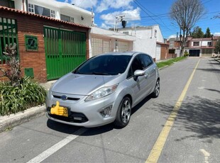 Ford Fiesta 1.6 Hatchback Mecánica