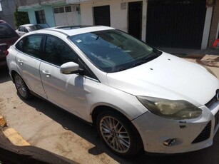 Ford Focus MEX TREND SPORT 4-DR
