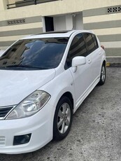 Nissan Tiida 1.8 Premium 5 p