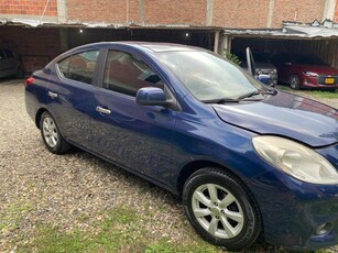 Nissan Versa 1.6 Advance