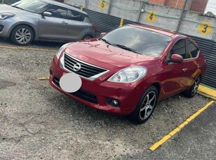 Nissan Versa 1.6 Advance