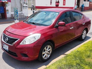 Nissan Versa Sense TA CA