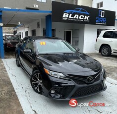 Toyota Camry SE 2018