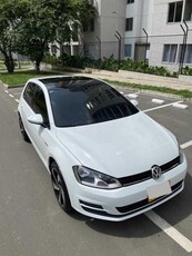 Volkswagen Golf 1.6 Highline