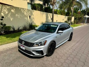 Volkswagen Passat R Line 1.8 Turbo