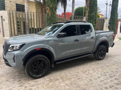 Nissan NP300 Frontier 2.5 Doble Cabina Aa Pack Seg 4x4