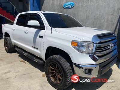 Toyota Tundra SR5 2016