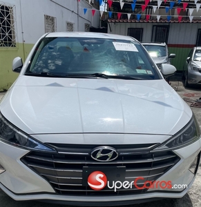 Hyundai Elantra SEL 2020