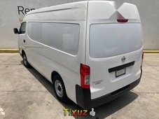 Auto Nissan Urvan 2021 de único dueño en buen estado