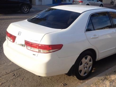 Honda Accord 2005 impecable