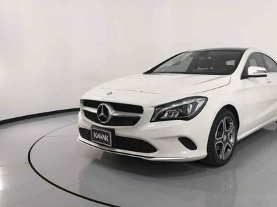 Mercedes Benz CLA 200